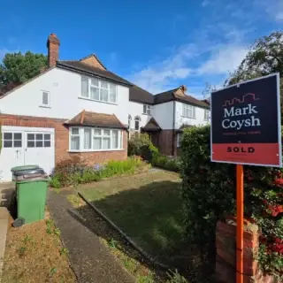 Now under offer on Culverhay, Ashtead, Surrey!!

Please can I have some more to sell?

Ready, willing and able.......

Speak soon, Mark. 

#estateagent #realestate #Surrey #doerupper #home